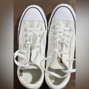 Converse White Canvas low top